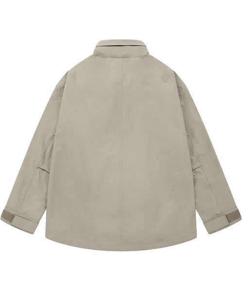 COVERNAT（カバーナット）の「PERTEX スタンドカラーシェルパーカー ベージュ（ナイロンジャケット・レディース・その他・L/XL/XXL）」の2枚目の写真