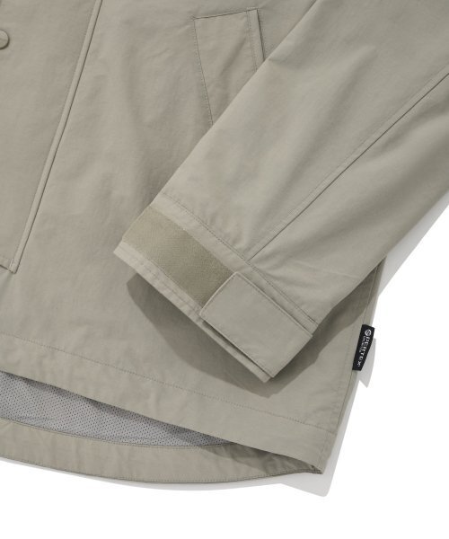 COVERNAT（カバーナット）の「PERTEX スタンドカラーシェルパーカー ベージュ（ナイロンジャケット・レディース・その他・L/XL/XXL）」の11枚目の写真