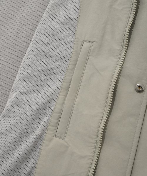 COVERNAT（カバーナット）の「PERTEX スタンドカラーシェルパーカー ベージュ（ナイロンジャケット・レディース・その他・L/XL/XXL）」の14枚目の写真