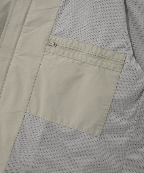 COVERNAT（カバーナット）の「PERTEX スタンドカラーシェルパーカー ベージュ（ナイロンジャケット・レディース・その他・L/XL/XXL）」の15枚目の写真