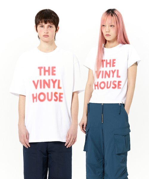 THEVINYLHOUSE(ザバイニルハウス)の「SPRAY LOGO TEE WHITE (VH2DSUT500A)(Tシャツ/カットソー・メンズ・その他・L/M/S)」の1枚目の写真