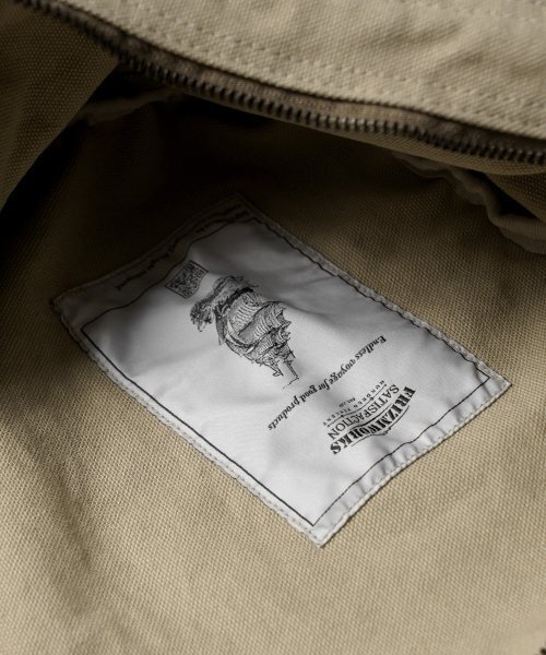 FRIZMWORKS（フリズムワークス）の「HEAVY CANVAS SHOULDER BAG _ BEIGE（ショルダーバッグ・メンズ・その他・ONE SIZE）」の8枚目の写真