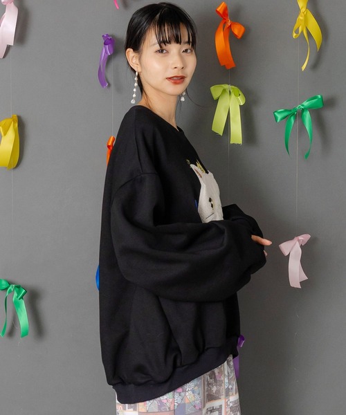 ScoLar(スカラー)の「153768:ネコのボアアップリケ×刺繍 裏起毛プルオーバー(Tシャツ/カットソー・レディース・ブラック/グリーン/ピンク・M)」の8枚目の写真