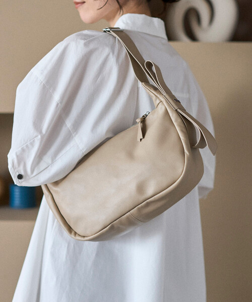 moonさん専用 セール】Firsthand/ファーストハンド レザー ハーフムーン ショルダー