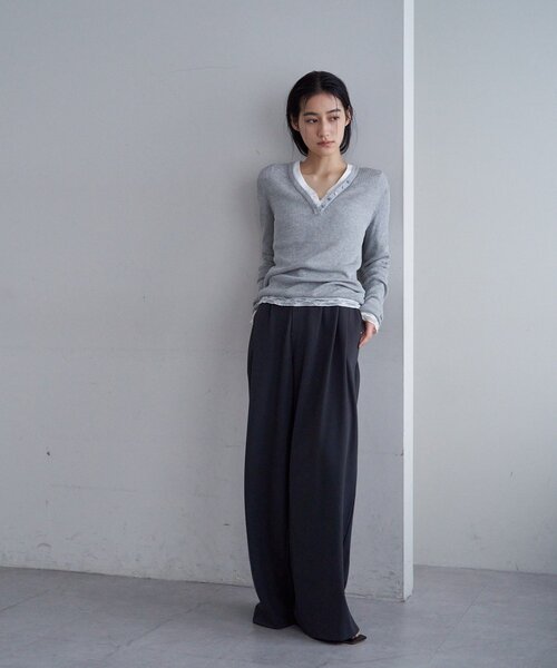 SHENERY（シーナリー）の「ヘンリーネックレイヤードニット（ニット/セーター・レディース・グレー/オフホワイト/イエロー・FREE）」の12枚目の写真