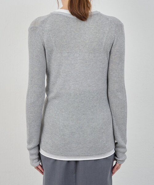 SHENERY（シーナリー）の「ヘンリーネックレイヤードニット（ニット/セーター・レディース・グレー/オフホワイト/イエロー・FREE）」の17枚目の写真