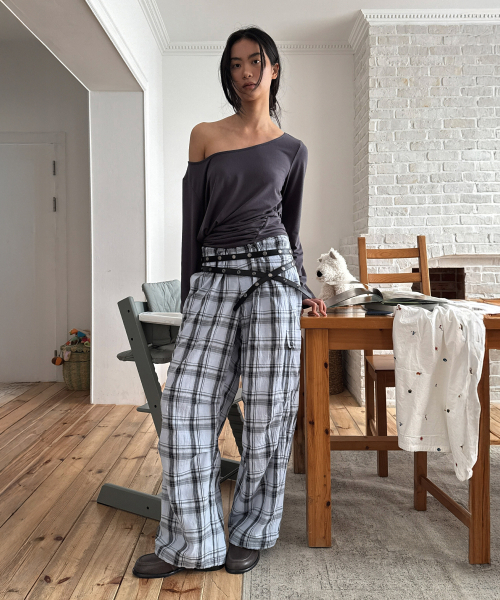 DIAGONAL(ダイアゴナル)の「LOOSE SHIRRING TOP (charcoal)(Tシャツ/カットソー・レディース・その他・FREE)」の3枚目の写真