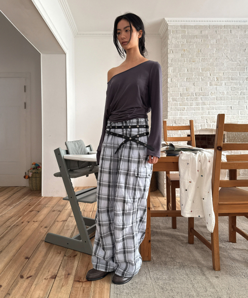 DIAGONAL(ダイアゴナル)の「LOOSE SHIRRING TOP (charcoal)(Tシャツ/カットソー・レディース・その他・FREE)」の5枚目の写真