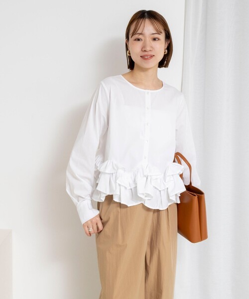 NOLLEY’S（ノーリーズ）の「【WEB限定】ウォッシャブルペプラムフリル2WAYブラウス（シャツ/ブラウス・レディース・ブルー系その他3/オフホワイト・FREE）」の12枚目の写真