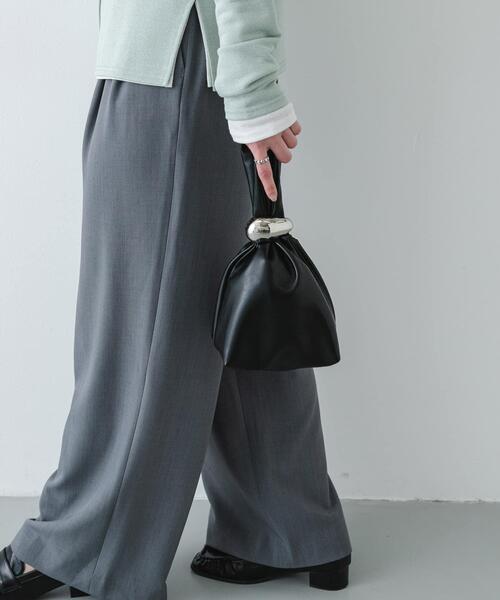 SENSE OF PLACE by URBAN RESEARCH（センスオブプレイスバイアーバンリサーチ）の「メタルツキキンチャクバッグ（ハンドバッグ・レディース・ブラウン/ブラック/ライトベージュ・ONE）」の5枚目の写真