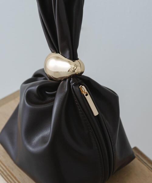 SENSE OF PLACE by URBAN RESEARCH（センスオブプレイスバイアーバンリサーチ）の「メタルツキキンチャクバッグ（ハンドバッグ・レディース・ブラウン/ブラック/ライトベージュ・ONE）」の11枚目の写真