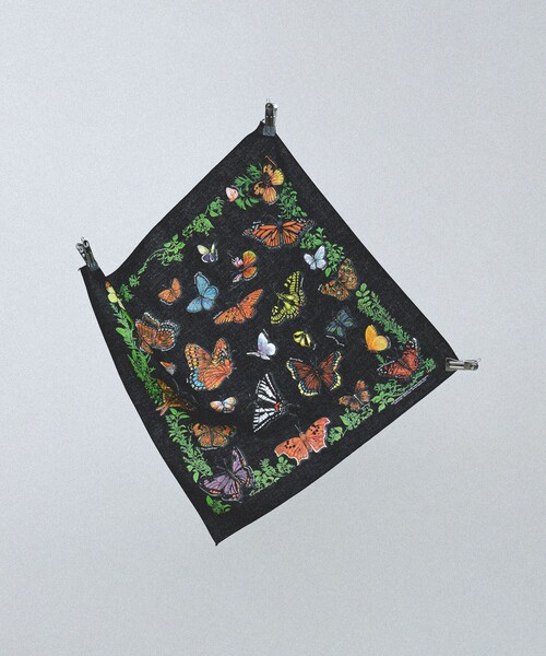 bpr BEAMS(ビーピーアール ビームス )の「【別注】THE PRINTED IMAGE / BANDANA(ハンカチ/ハンドタオル・レディース・ホワイト系その他2/ホワイト系その他4/オフホワイト/ナチュラル/ブラック系その他/ホワイト系その他5/ホワイト系その他6/ホワイト系その他7/ホワイト/ホワイト系その他3/ライトグレー・ONE SIZE)」の3枚目の写真
