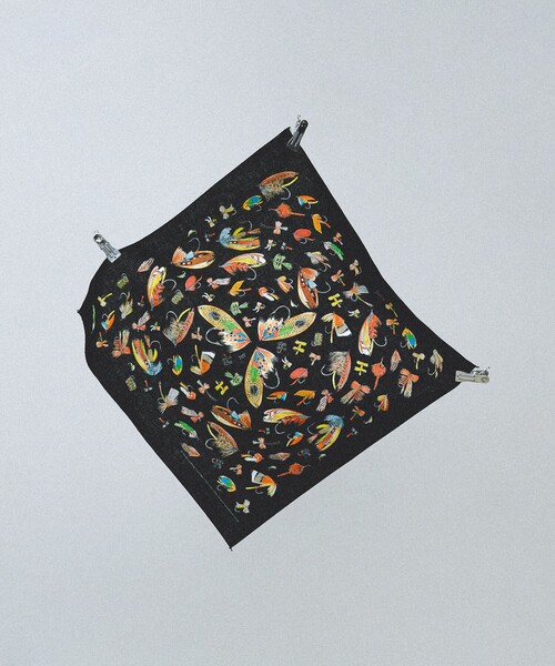 bpr BEAMS(ビーピーアール ビームス )の「【別注】THE PRINTED IMAGE / BANDANA(ハンカチ/ハンドタオル・レディース・ホワイト系その他2/ホワイト系その他4/オフホワイト/ナチュラル/ブラック系その他/ホワイト系その他5/ホワイト系その他6/ホワイト系その他7/ホワイト/ホワイト系その他3/ライトグレー・ONE SIZE)」の5枚目の写真