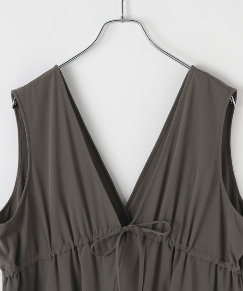 LEPSIM(レプシィム)の「ドッキングオールインワン2 645461(つなぎ/オールインワン・レディース・チャコールグレー/ブラック/ダークカーキ・FREE)」の5枚目の写真