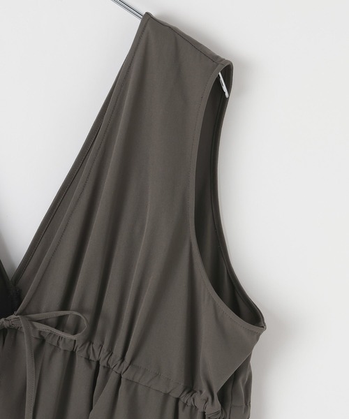 LEPSIM(レプシィム)の「ドッキングオールインワン2 645461(つなぎ/オールインワン・レディース・チャコールグレー/ブラック/ダークカーキ・FREE)」の7枚目の写真