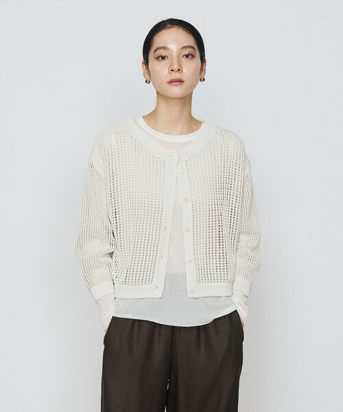Gabardine K.T(ギャバジンケーティー)の「和紙×peフリーゼヤーン スクエアメッシュ2WAYカーディガン(カーディガン/ボレロ・レディース・グレー/オフホワイト・9号)」の2枚目の写真