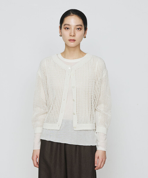 Gabardine K.T(ギャバジンケーティー)の「和紙×peフリーゼヤーン スクエアメッシュ2WAYカーディガン(カーディガン/ボレロ・レディース・グレー/オフホワイト・9号)」の20枚目の写真