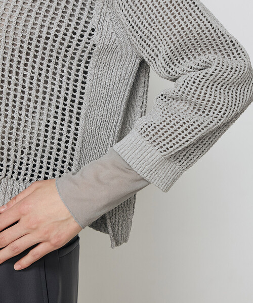 Gabardine K.T(ギャバジンケーティー)の「和紙×peフリーゼヤーン スクエアメッシュ2WAYカーディガン(カーディガン/ボレロ・レディース・グレー/オフホワイト・9号)」の6枚目の写真