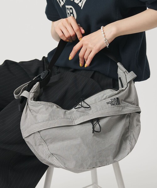 THE NORTH FACE＞メノウウォーカー ショルダーバッグ（ショルダー