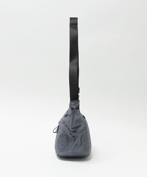 THE NORTH FACE(ザノースフェイス)の「<THE NORTH FACE>メノウウォーカー ショルダーバッグ(ショルダーバッグ・レディース・パープル/ライトグレー・FREE)」の9枚目の写真