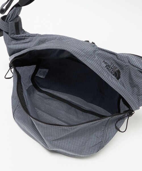 THE NORTH FACE(ザノースフェイス)の「<THE NORTH FACE>メノウウォーカー ショルダーバッグ(ショルダーバッグ・レディース・パープル/ライトグレー・FREE)」の16枚目の写真