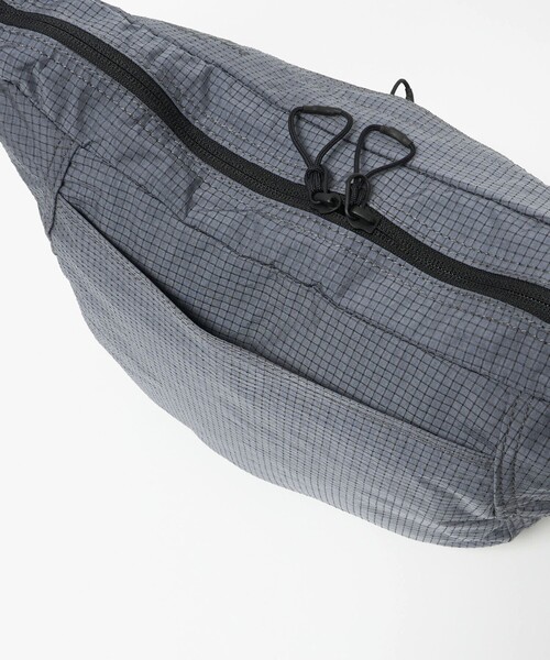THE NORTH FACE(ザノースフェイス)の「<THE NORTH FACE>メノウウォーカー ショルダーバッグ(ショルダーバッグ・レディース・パープル/ライトグレー・FREE)」の17枚目の写真