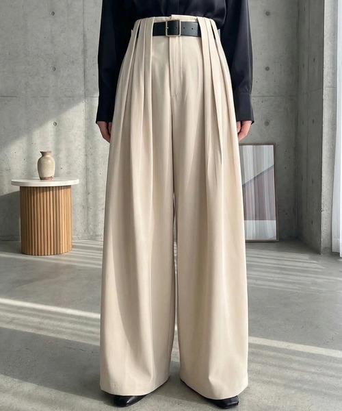 deux amour(ドゥーザムール)の「ベルト付きワイドパンツ(スウェットパンツ・レディース・ブラック/アイボリー・SMALL/MEDIUM)」の3枚目の写真