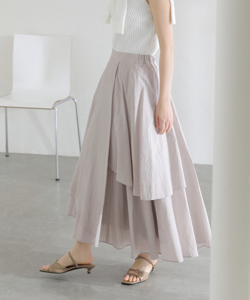 La TOTALITE(ラトータリテ)の「【洗える】シアーランダムフレアスカート(スカート・レディース・ホワイト/ライトグレー・38/36)」の1枚目の写真