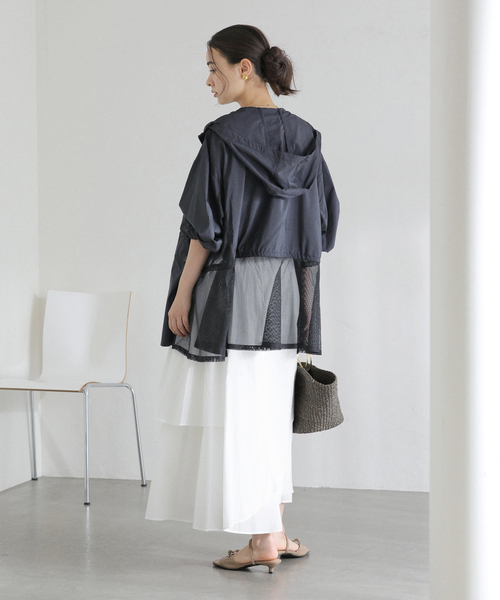 La TOTALITE(ラトータリテ)の「【洗える】シアーランダムフレアスカート(スカート・レディース・ホワイト/ライトグレー・38/36)」の11枚目の写真