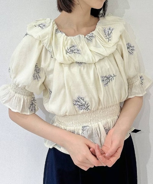 an another angelus(アンアナザーアンジェラス)の「アリッサム刺繍オフショルブラウス/fint フィント(シャツ/ブラウス・レディース・アイボリー/ラベンダー/ブラック・FREE)」の21枚目の写真