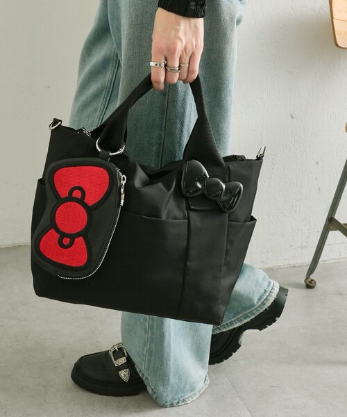 ear PAPILLONNER（イアパピヨネ）の「【HELLO KITTY（ハローキティ）×ear】コラボレザーケース《本革》（ポーチ・レディース・レッド/ブラック・FREE）」の7枚目の写真