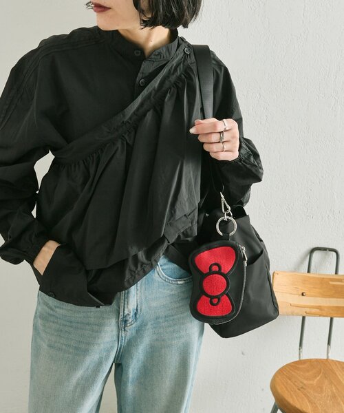 ear PAPILLONNER（イアパピヨネ）の「【HELLO KITTY（ハローキティ）×ear】コラボレザーケース《本革》（ポーチ・レディース・レッド/ブラック・FREE）」の9枚目の写真