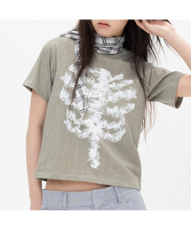 WEBHOUSE（ウェブハウス）の「レースボンエンジェルT - カーキ（Tシャツ/カットソー）」