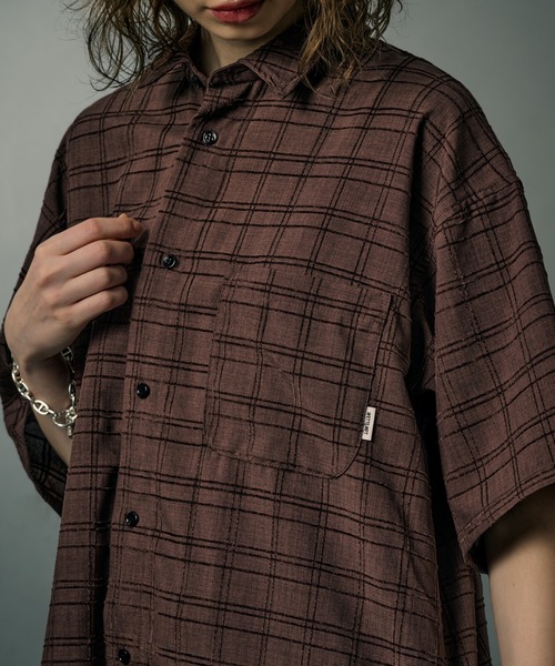 WETTEMPT(ウィテンプト)の「MATERIAL CHECK S/S SHIRT / マテリアルチェックS/Sシャツ(シャツ/ブラウス・メンズ・ブラック/ブラウン/グレー・LARGE/MEDIUM/SMALL)」の4枚目の写真