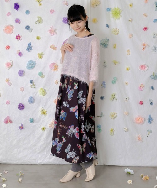 iS ScoLar(イズスカラー)の「562210:フェザーラメシフォンプルオーバー付き 蝶柄ワンピース(ワンピース・レディース・ブラック/グレー・M)」の6枚目の写真
