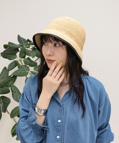 fredy emue（フレディエミュ）の「ラフィアパイピングバケットハット（ハット・レディース・ベージュ/ブラック・FREE）」の3枚目の写真