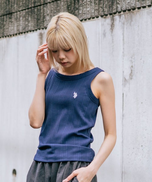 U.S. POLO ASSN.(ユーエスポロアッスン)の「【U.S. POLO ASSN./ユーエスポロアッスン】【細見え シンプルブランドロゴ刺繍】ワンポイントリブタンクトップ 着痩せ 伸縮性 インナー 重ね着 春 夏(タンクトップ・レディース・ネイビー/ブラック/オフホワイト・MEDIUM/LARGE)」の4枚目の写真