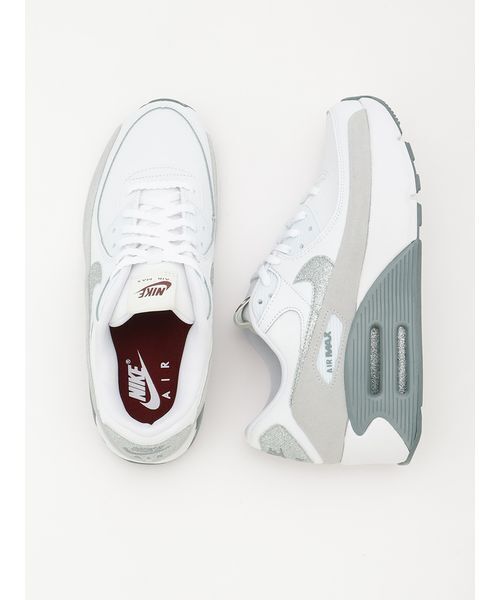 emmi（エミ）の「【NIKE】W AIR MAX 90 LV8（スニーカー・レディース・ライトグレー・24/25/25.5/24.5）」の6枚目の写真