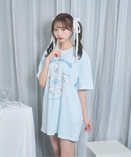 Honey Cinnamon(ハニーシナモン)の「playing dog Tシャツ(Tシャツ/カットソー・レディース・サックスブルー/ホワイト・FREE)」の1枚目の写真