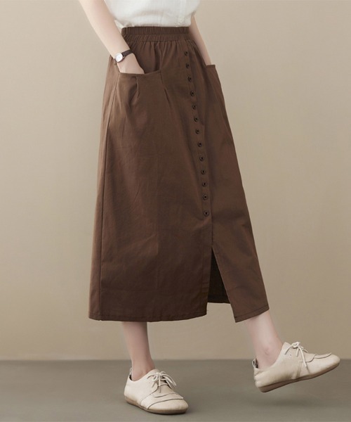 ONEP STAR（ワンピスター）の「前ボタンデザインロングスカート（スカート・レディース・ブラック/ダークブラウン/カーキ・MEDIUM/LARGE/X-LARGE）」の5枚目の写真