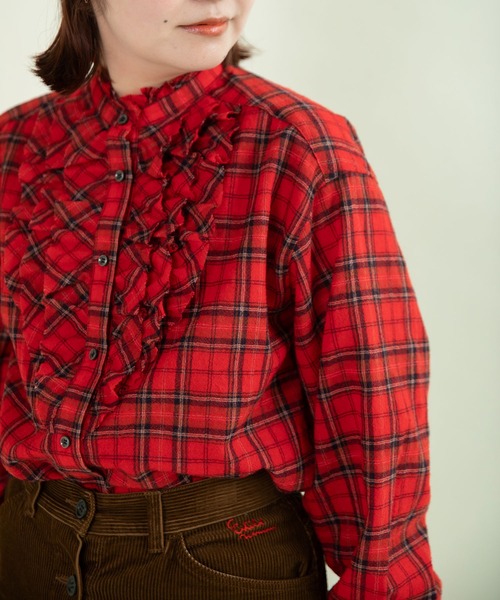 CHILD WOMAN（チャイルドウーマン）の「ウールリファインチェック スタンドフリルブラウス（シャツ/ブラウス・レディース・レッド・FREE）」の6枚目の写真