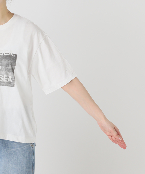 IENA（イエナ）の「コットンフォトプリント ロゴTシャツ（Tシャツ/カットソー・レディース・サックスブルー/グレー・FREE）」の20枚目の写真