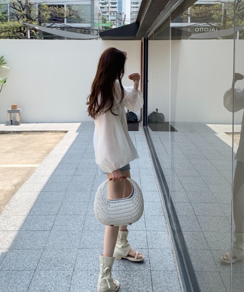 FAVORITO(ファヴォリート)の「パフスリーブリボンブラウス(シャツ/ブラウス・レディース・ブルー/ホワイト・F)」の18枚目の写真