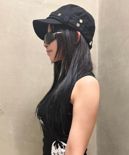 Never mind the XU(ネバーマインドザエックスユー)の「【Never mind the XU】double belt strap cap / 【ネバーマインド ザ エックスユー】ダブルベルトストラップワークキャップ<着用動画あり>(キャップ・メンズ・チャコール/ブラック・ONE SIZE)」の5枚目の写真