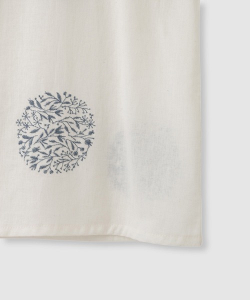 Mac-House(マックハウス)の「Free Nature インドコットンリネン 刺繍プルオーバー(シャツ/ブラウス・レディース・ホワイト系1/ホワイト系2/ネイビー・M/L)」の22枚目の写真