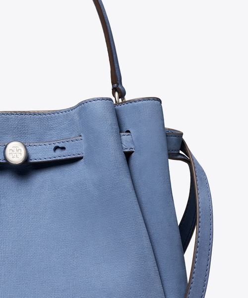 TORY BURCH（トリーバーチ）の「ロミー ヌバック バケットバッグ（ショルダーバッグ・レディース・ブルー・ONE SIZE）」の4枚目の写真
