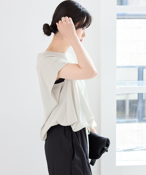 IENA(イエナ)の「《/接触冷感》フレンチタックスリーブ ドロストTシャツ(Tシャツ/カットソー・レディース・ブラック/ブラウン/グレー・FREE)」の15枚目の写真