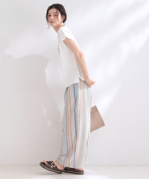 OPAQUE.CLIP(オペークドットクリップ)の「ロゴフレンチスリーブカットソー【洗濯機OK】(Tシャツ/カットソー・レディース・チャコールグレー/ホワイト/ブラウン系・00)」の19枚目の写真