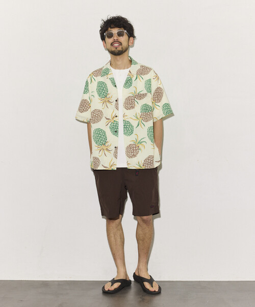 FREAK'S STORE(フリークスストア)の「ルーズシルエット 総柄 オープンカラー 半袖シャツ(シャツ/ブラウス・メンズ・グリーン/オフホワイト/ネイビー/ブラック・MEDIUM/LARGE)」の2枚目の写真