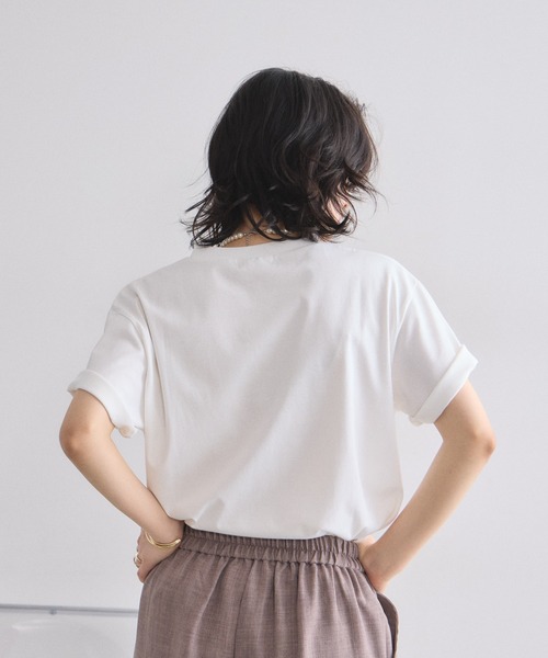 &. NOSTALGIA(アンドドットノスタルジア)の「【接触冷感・汗染み防止・UVカット】ロゴTシャツ(Tシャツ/カットソー・レディース・ピンク/ホワイト/グレイッシュベージュ・M)」の7枚目の写真